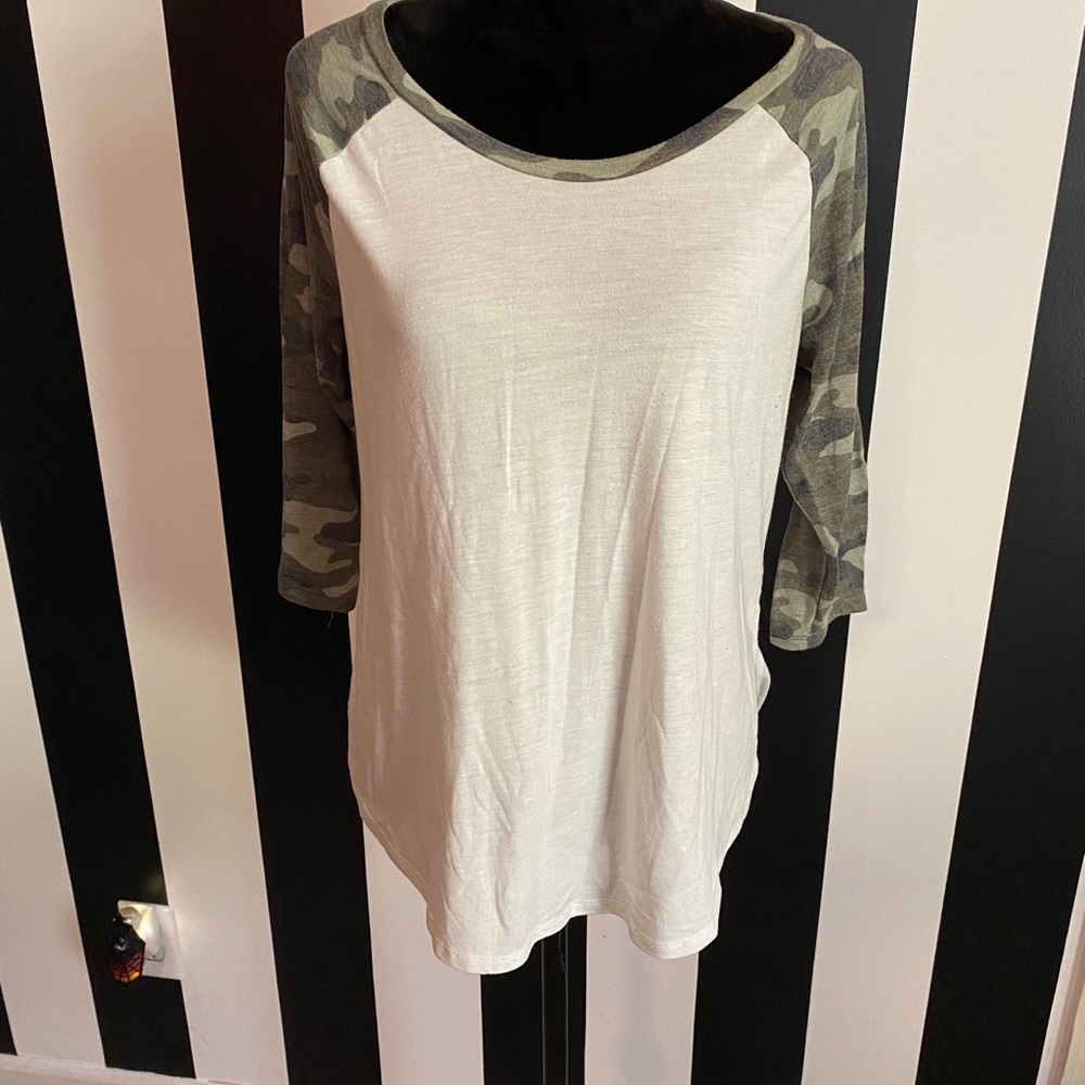 Tunic length baseball tee